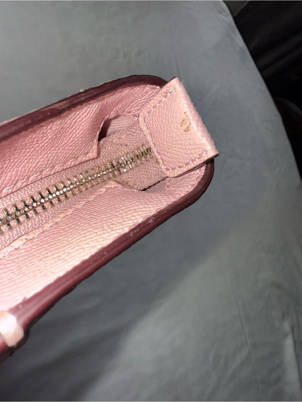 Coach Pink Large Leather Tote with Turnlock and Hangtag - Picture 11 of 14